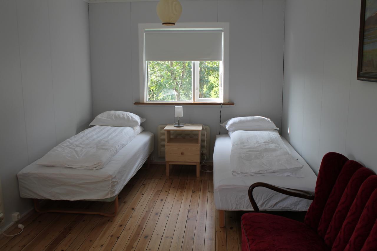 Midhop Guesthouse Thingeyrar Bagian luar foto